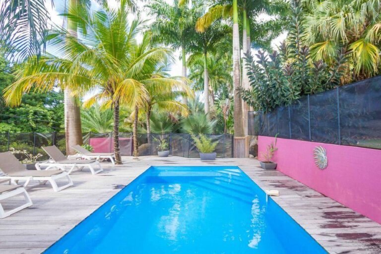 Bungalow Touloulou - Piscine du gîte